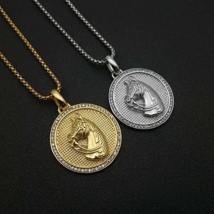 Wholesale Gold Plated Titanium Steel Horse Head Round Pendant Necklace – Hip Hop Iced Out Jewelry Bulk Supplier Factory Price