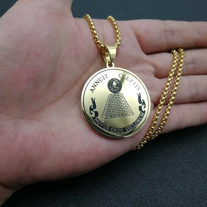 Wholesale Gold Plated Titanium Steel Eye of Providence Pendant Necklace – Hip Hop Religious Jewelry Bulk Supplier Factory Price