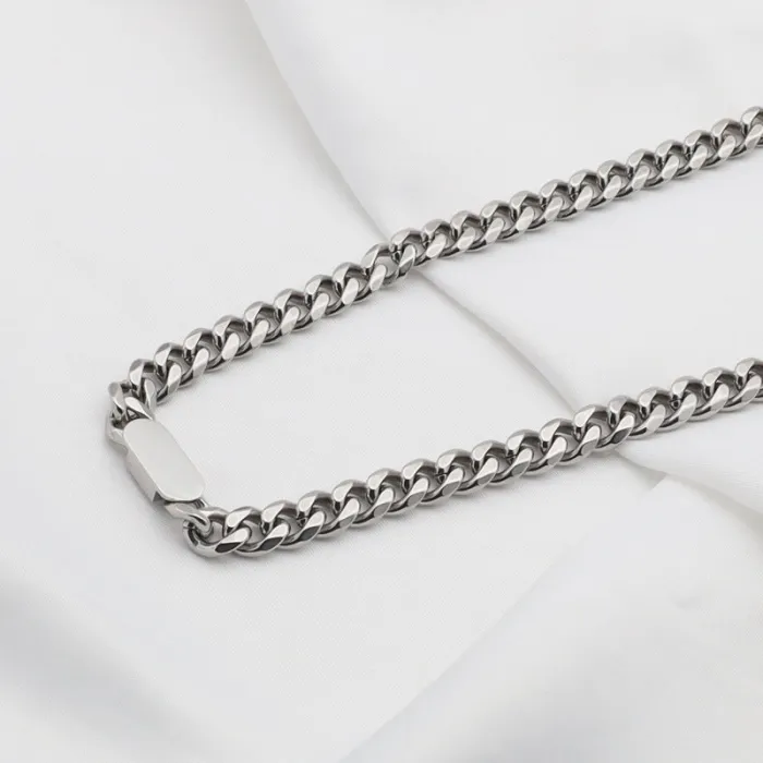 18K Gold Plated Stainless Steel Necklace for Women – Elegant Everyday Jewelry Gift