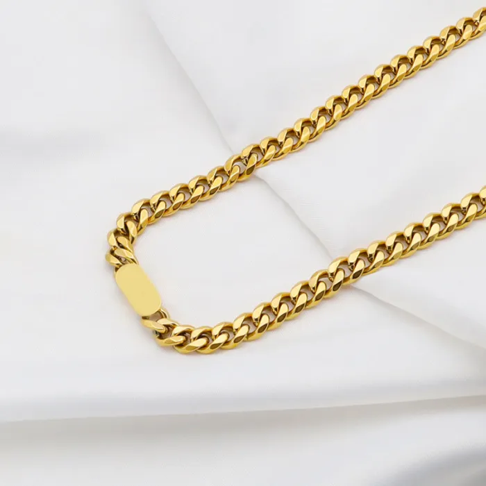 18K Gold Plated Stainless Steel Necklace for Women – Elegant Everyday Jewelry Gift