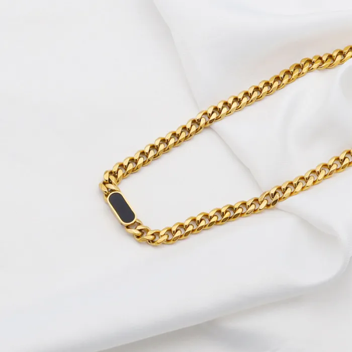 18K Gold Plated Stainless Steel Necklace for Women – Elegant Everyday Jewelry Gift