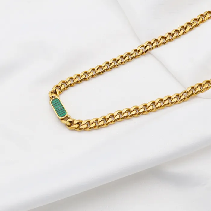 18K Gold Plated Stainless Steel Necklace for Women – Elegant Everyday Jewelry Gift
