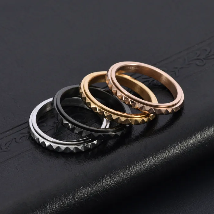 Wholesale Rose Gold Pyramid Rotatable Ring | Bulk Supplier Factory Price Korean Style Women's Jewelry